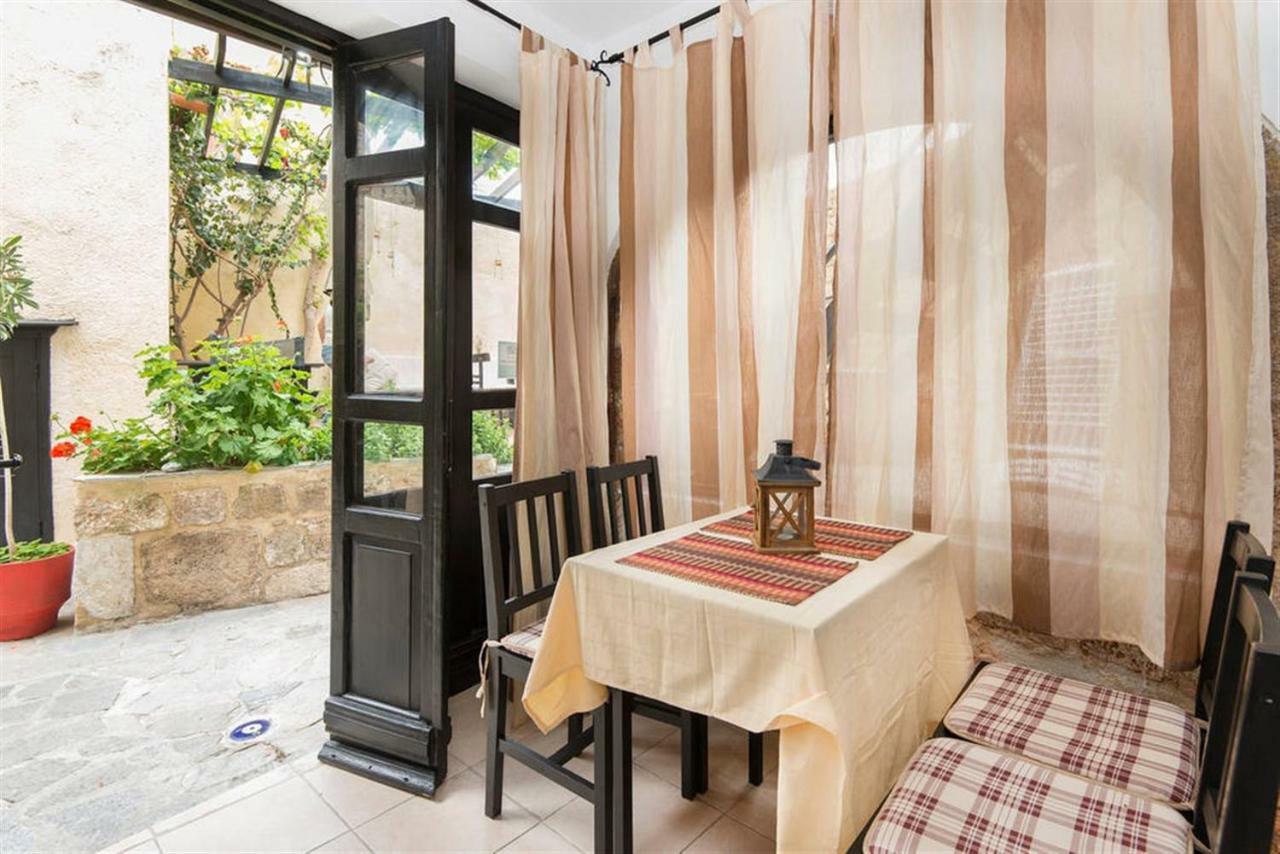 Chris Αpartments Old Town Apartment Rhodes City Exterior photo